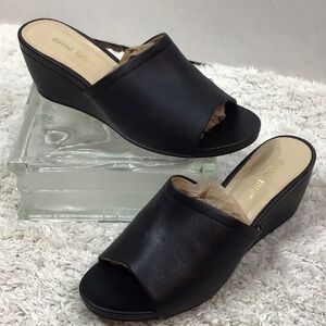 David Tate black leather wedge slides 9W